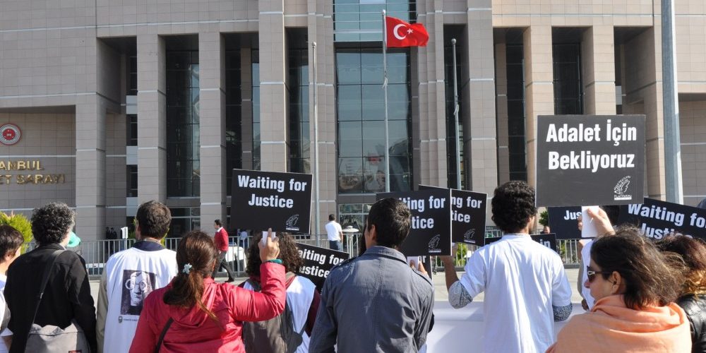 Meslektaşlarımızı serbest bırakın