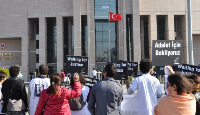 Meslektaşlarımızı serbest bırakın